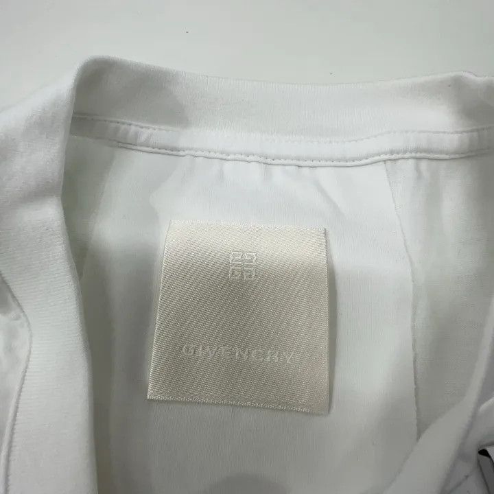 Givenchy Givenchy Givenchy SS23 White Graphic Short Sleeve TShirt - Size US XL / EU 56 / 4 - 7 Thumbnail