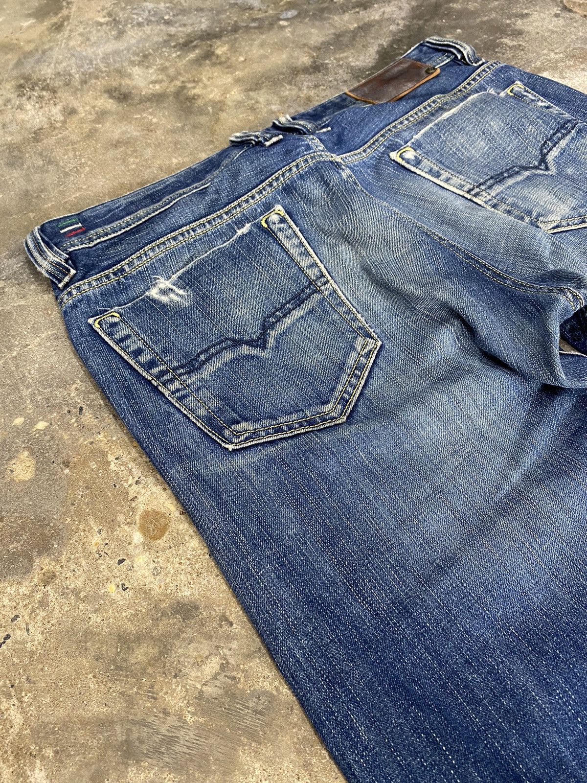 Diesel × Japanese Brand × Vintage Diesel industries blue jeans wash Size US 32 / EU 48 - 16 Thumbnail