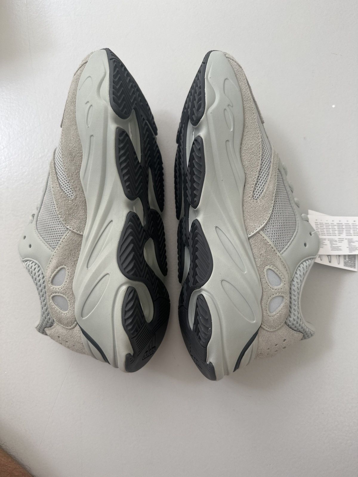 Adidas × Yeezy Yeezy boost 700 Salt in size 9.5 Size US 9.5 / EU 42-43 - 5 Thumbnail