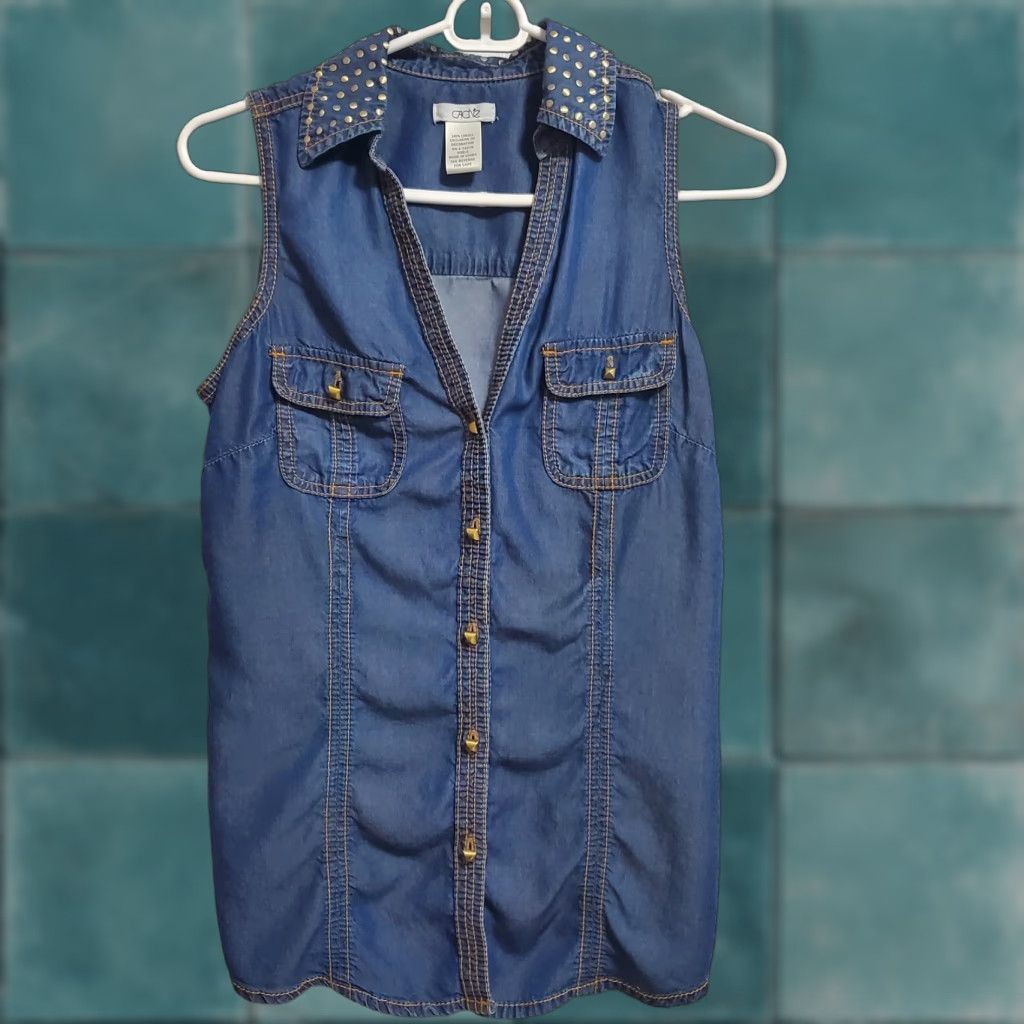 Vintage VINTAGE Cache Top Women S Blue Studded V Neck Button Front Sleeveless Lyocell Boho Western Body Slim Size S / US 4 / IT 40 - 1 Thumbnail