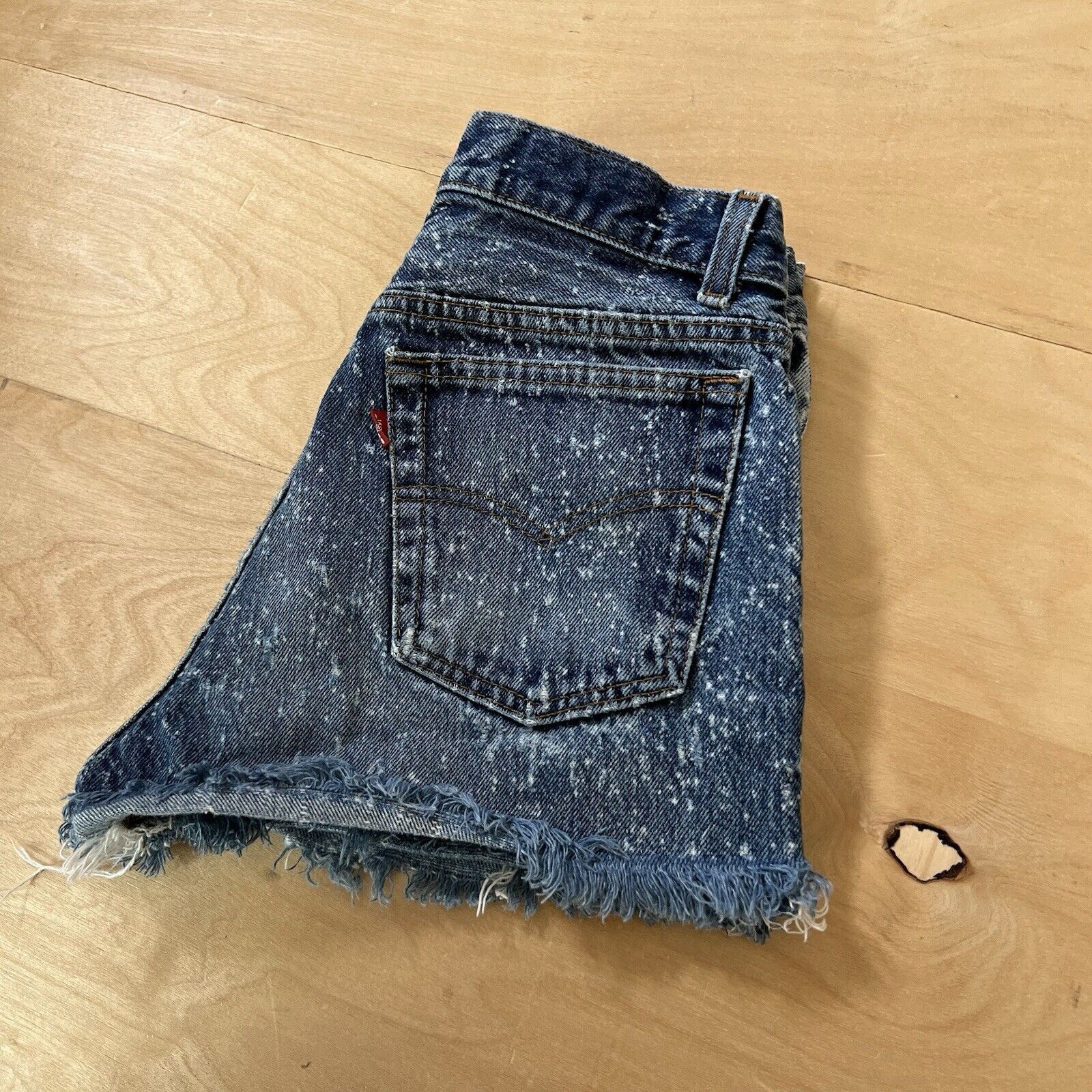 Levi's × Vintage Vintage Levis 501 Shorts W 26 Blue 80s Denim Made in USA Size 26" / US 2 / IT 38 - 8 Thumbnail