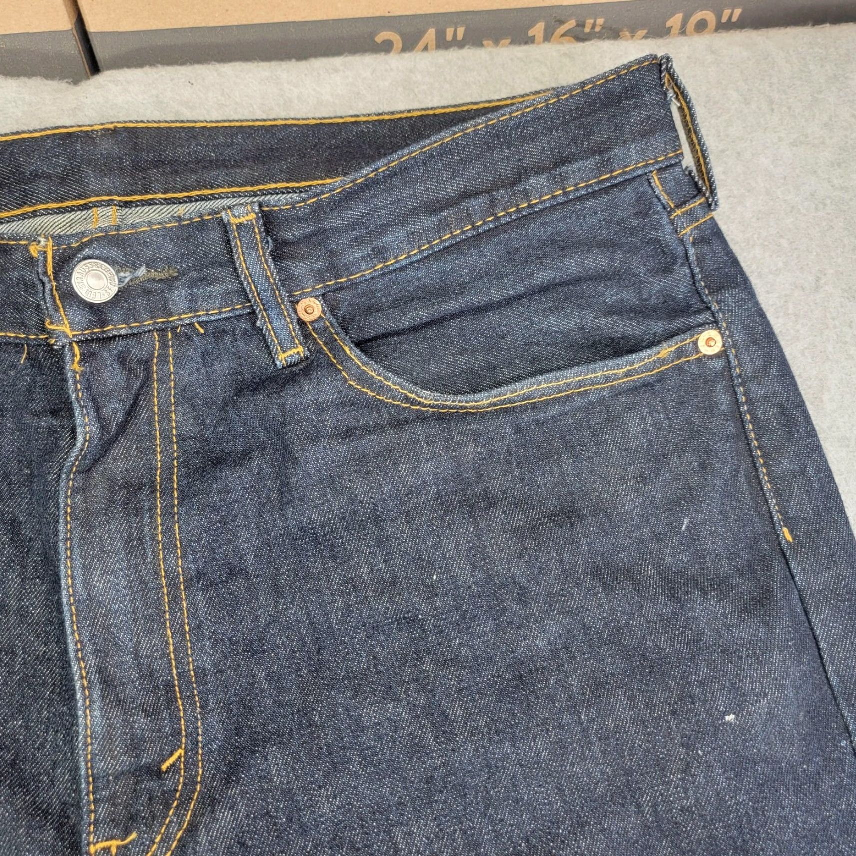 Levi's Levi's 505 Jeans Mens 36x32 Blue Dark Wash Regular Fit Straight Leg Denim Jeans Size US 36 / EU 52 - 3 Thumbnail