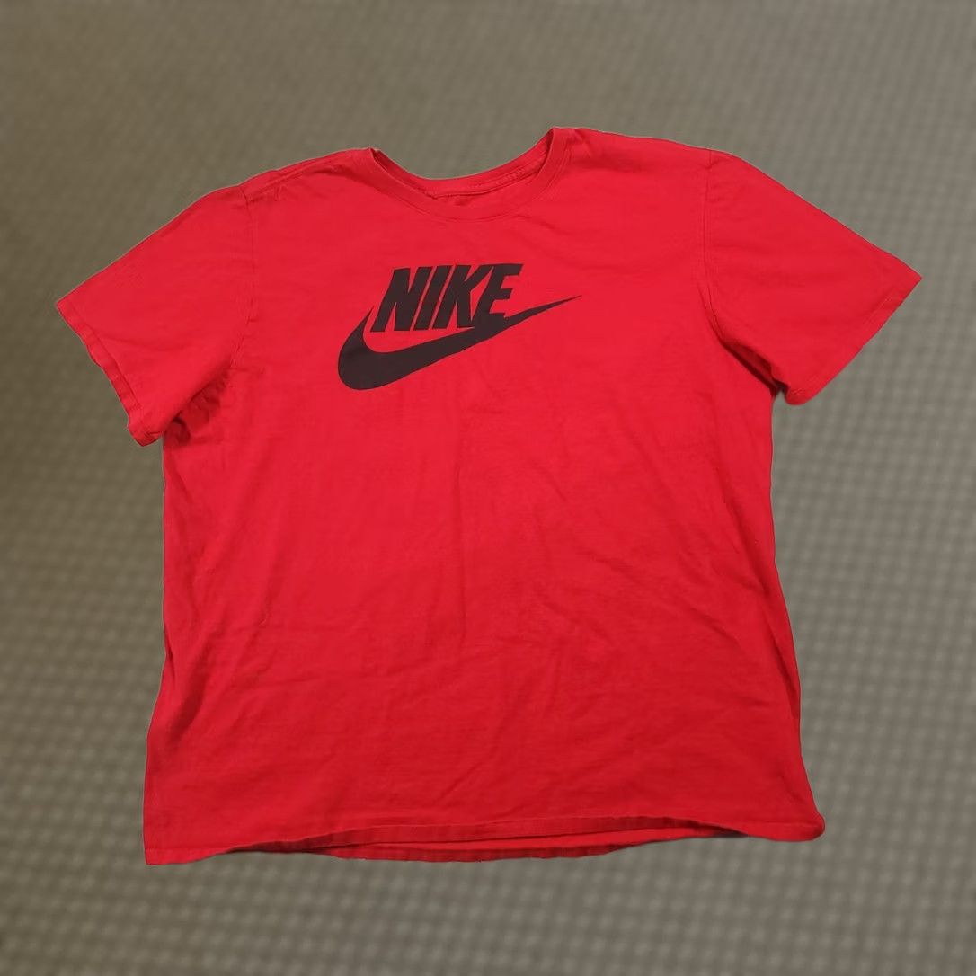 Nike Nike Tee Shirt Mens 2XL Red Athletic Cut Short Sleeve Size US XXL / EU 58 / 5 - 1 Thumbnail