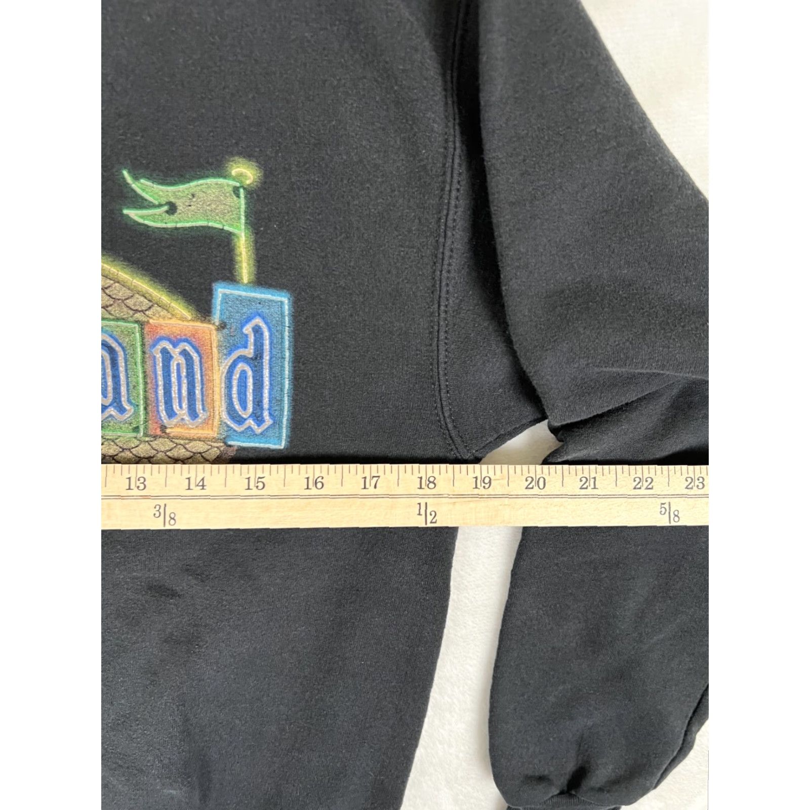 Disney VINTAGE Disney Sweatshirt Crewneck Unisex Adults Small Black Mickey Mouse Happiest Place on Earth Sweatshirt Pullover Size US S / EU 44-46 / 1 - 4 Thumbnail