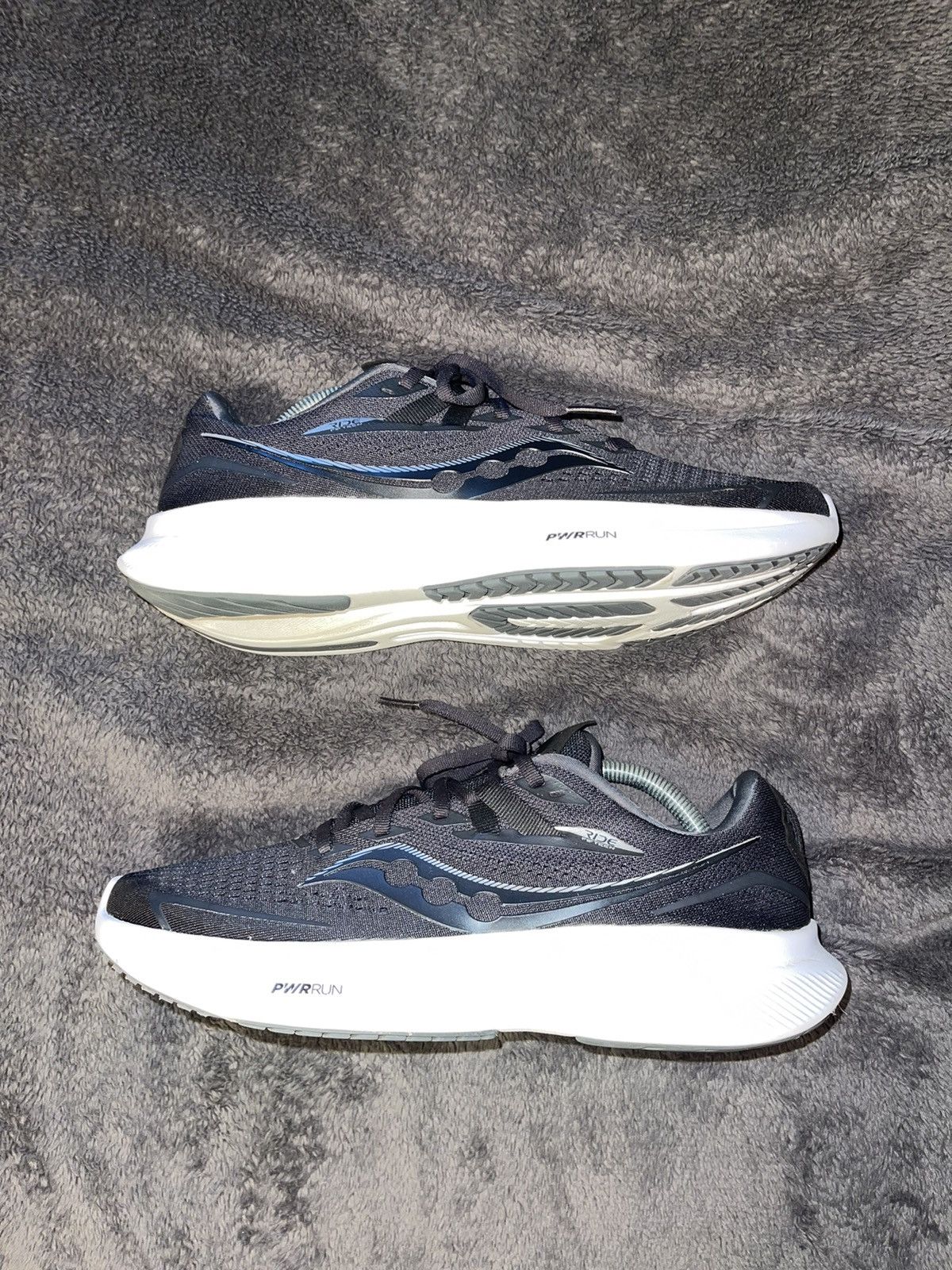 Saucony Ride 15 ‘Black/White’ Size US 9 / EU 42 - 2 Thumbnail