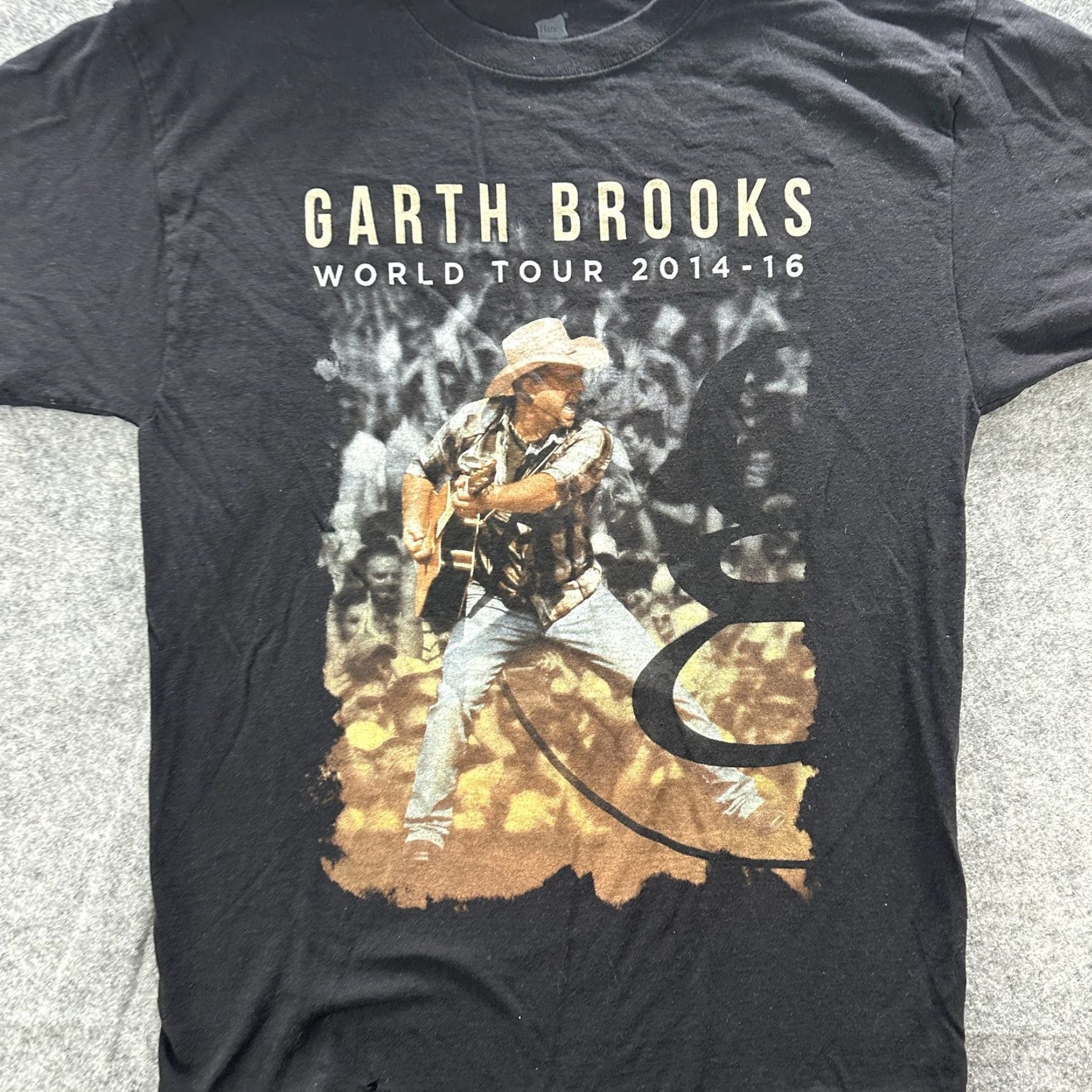 Hanes Garth Brooks Shirt Mens Large Black World Tour 2014-16 Country Music Concert Tee Size US L / EU 52-54 / 3 - 3 Thumbnail