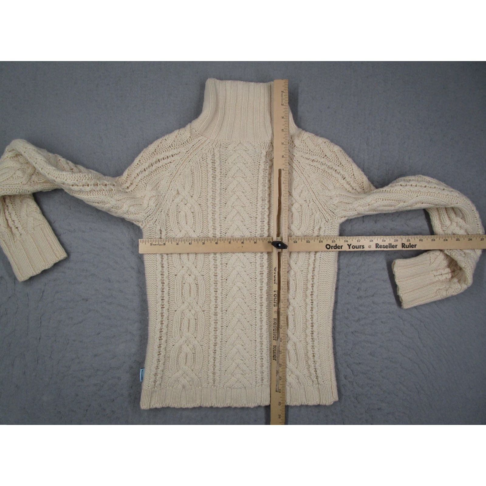 Abercrombie & Fitch VINTAGE Abercrombie & Fitch Sweater Women S White Lambswool Cable Knit Full Zip Size S / US 4 / IT 40 - 6 Thumbnail