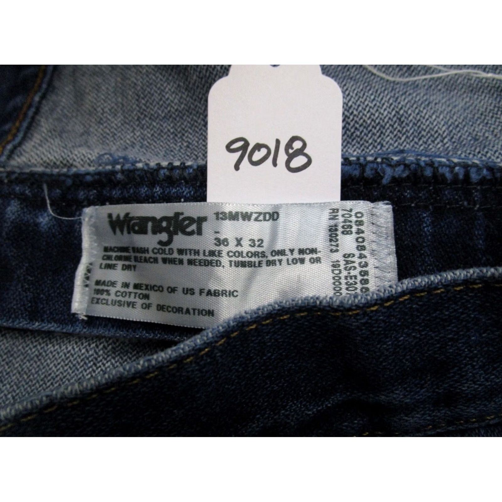 Wrangler Wrangler Jeans Men 36x32 Dark Wash Cowboy Cut Original Fit Western Pants Dark Wrangler Logo 5-Pocket Denim Jeans Mens Regular Fit Blue Size US 36 / EU 52 - 8 Thumbnail