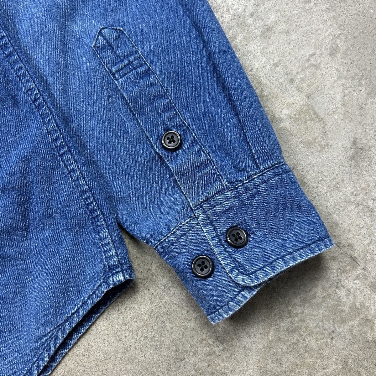 Supreme supreme western denim shirt Size US M / EU 48-50 / 2 - 17 Thumbnail