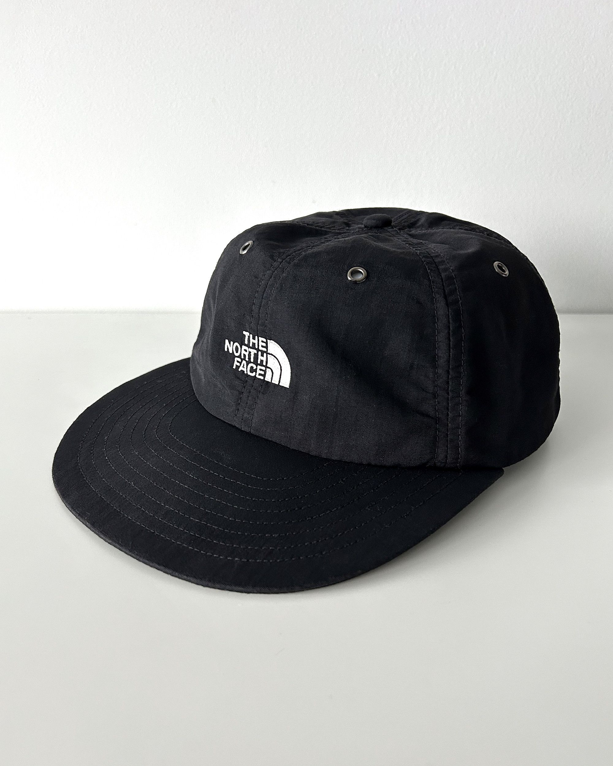 The North Face Deadstock Throwback Tech Hat Size ONE SIZE - 1 Thumbnail