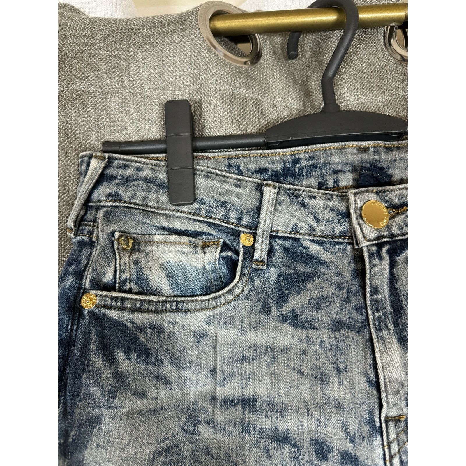 True Religion True Religion Jennie Curvy Skinny Jean Marble Moon Women 31" Size 31" - 4 Thumbnail