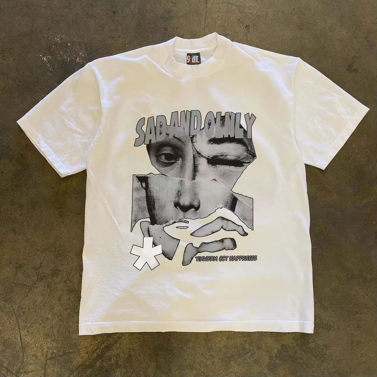Vintage White Washed Vintage T-Shirt with Distressed Face Print Size US M / EU 48-50 / 2 - 1 Thumbnail