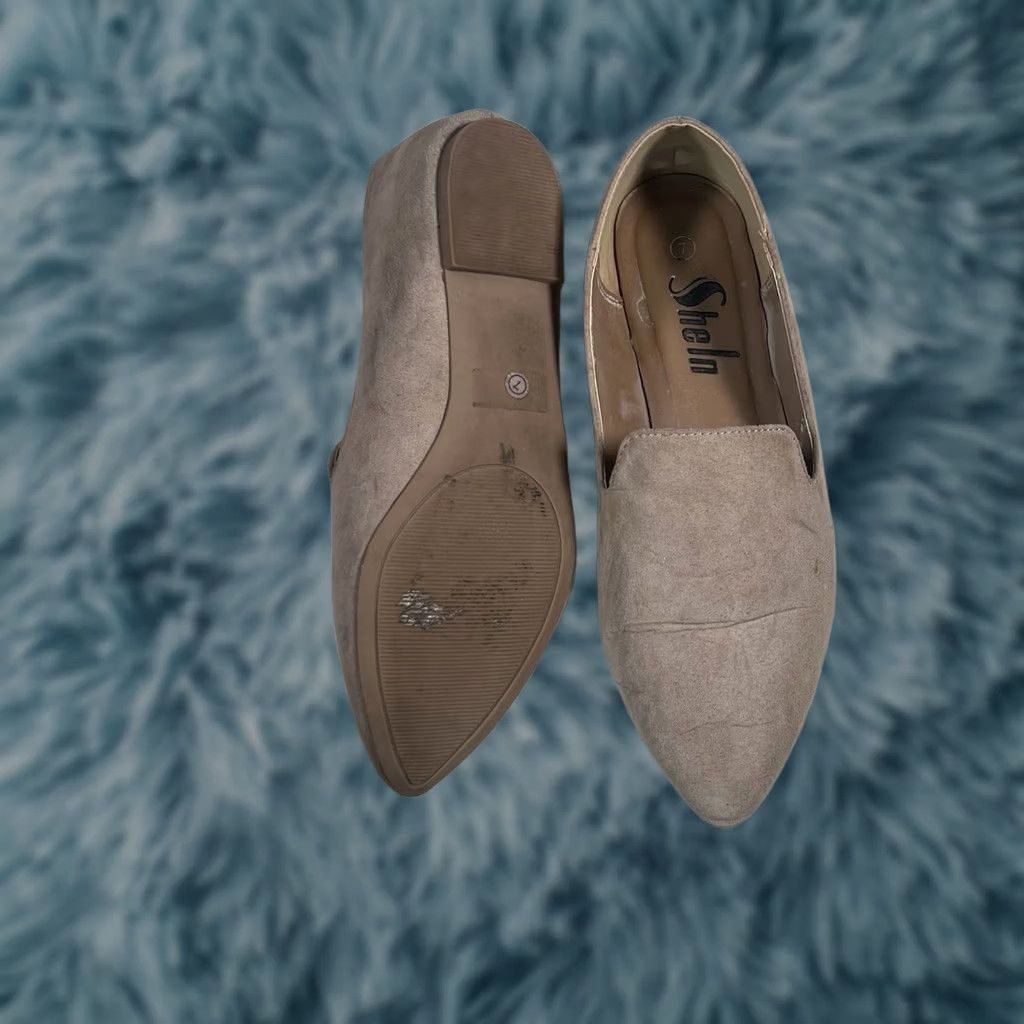 Vintage Women Flat Shoes Beige Size 7 Synthetic Upper Worn but still in good condition Size US 7 / IT 37 - 1 Thumbnail