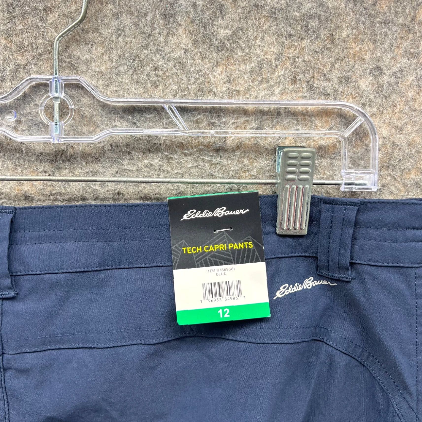 Eddie Bauer VINTAGE Eddie Bauer Pants Women 12 Blue Navy Chino Flat Front Tech Capri Casual Size 34" / US 12 / IT 48 - 4 Thumbnail