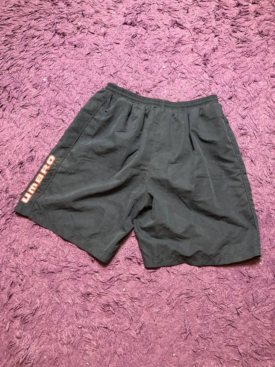 Umbro Vintage 90s Umbro shorts streetwear monogrammed y2k Size US 36 / EU 52 - 17 Thumbnail