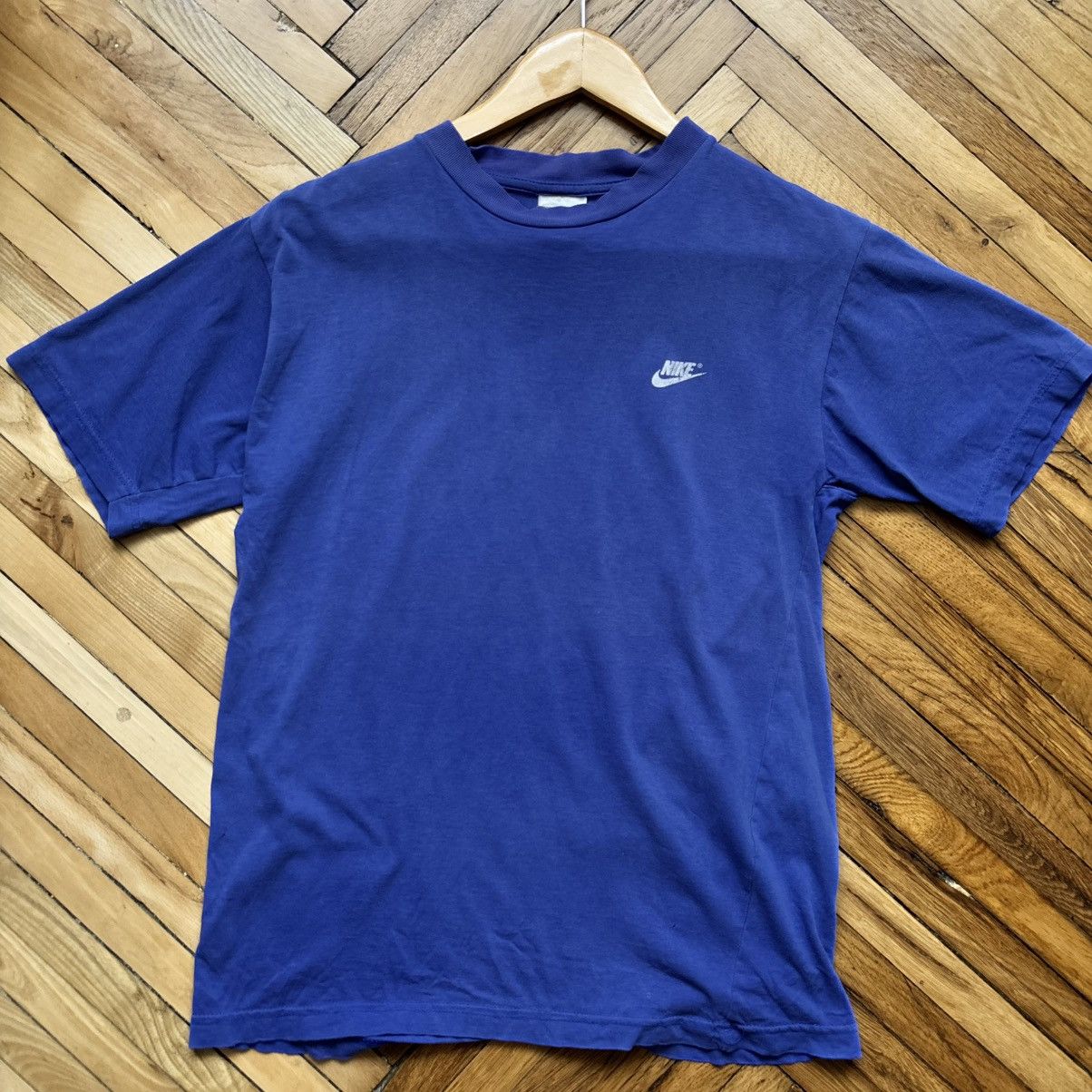 Nike Vintage 90’s Purple Nike Swoosh T-Shirt Made in Portugal Size US S / EU 44-46 / 1 - 9 Thumbnail