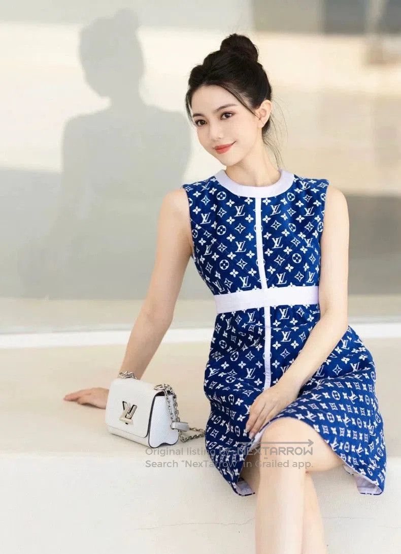 Louis Vuitton Louis Vuitton Blue Sleeveless Dress. Size US S / EU 44-46 / 1 - 8 Thumbnail