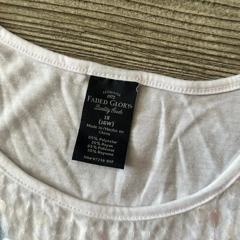 Faded Glory faded glory white butterfly sequin tank top Size XL / US 12-14 / IT 48-50 - 3 Thumbnail