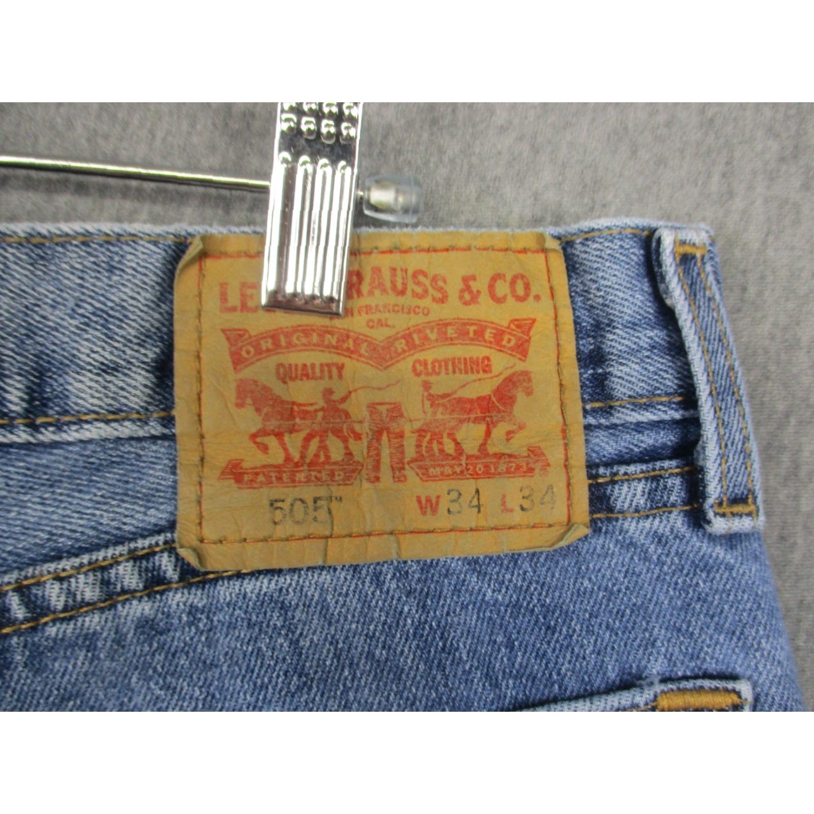 Levi's Levis 505 Jeans Mens 34x34 Blue Denim Straight Leg Zip Fly Classic Pants Size US 34 / EU 50 - 6 Thumbnail