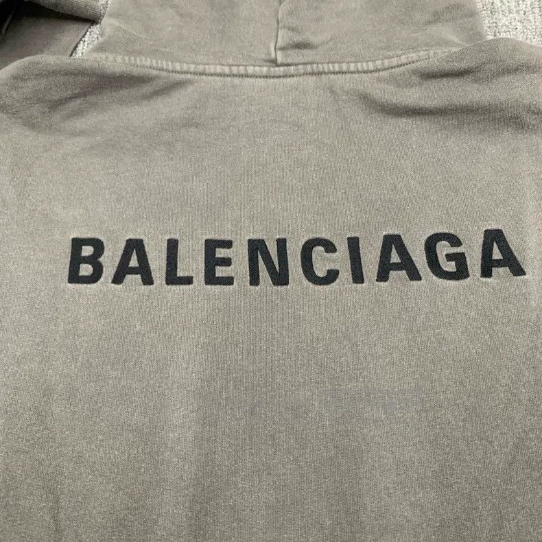 Balenciaga Balenciaga Gray Embroidered Hooded Sweatshirt/S Size Size US S / EU 44-46 / 1 - 9 Thumbnail