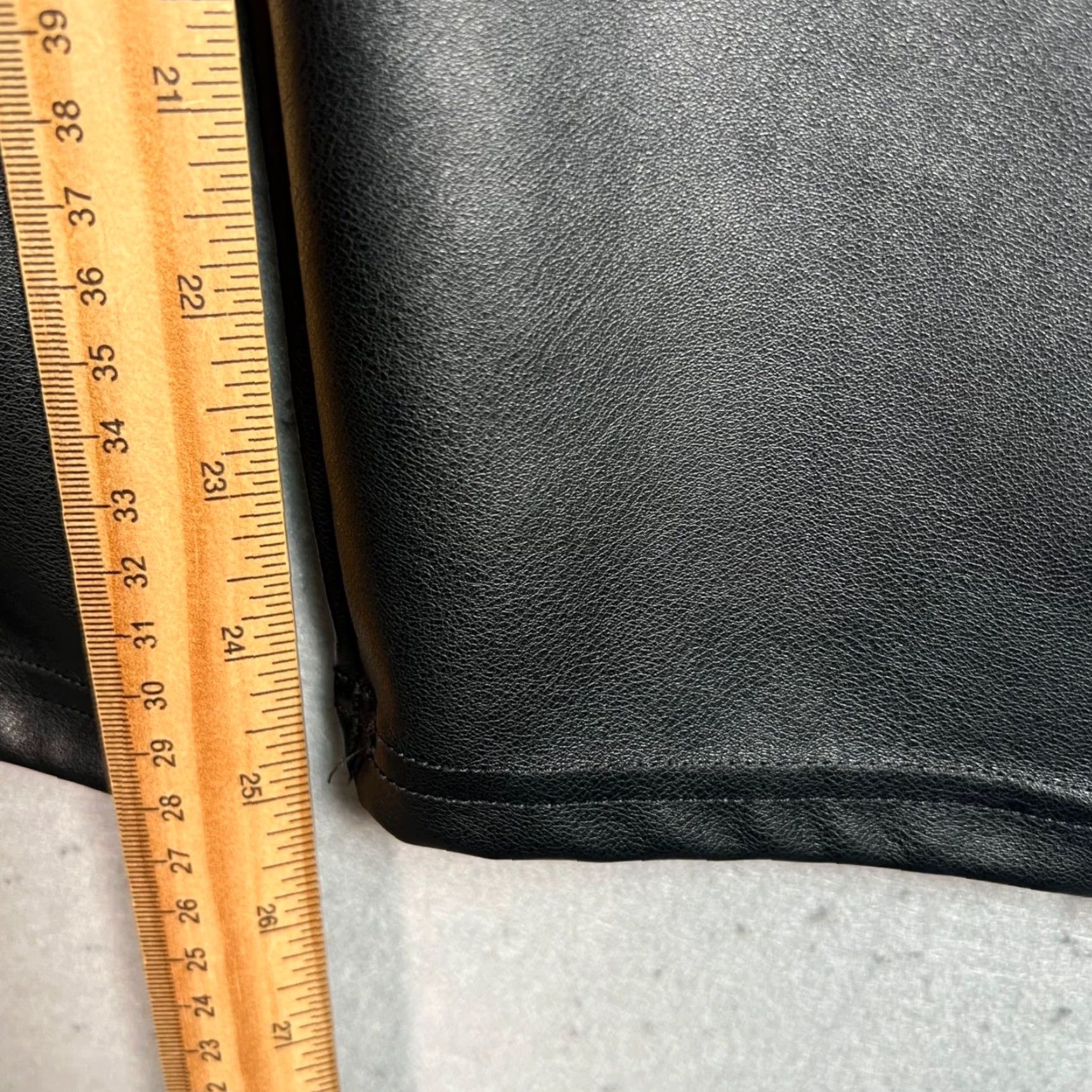 Fabletics Fabletics Womens XS Black Faux Leather Joggers - Tapered Leg - Activewear - Pockets - Athleisure - Size XS - Black - Pants Womens XS Size 26" / US 2 / IT 38 - 7 Thumbnail