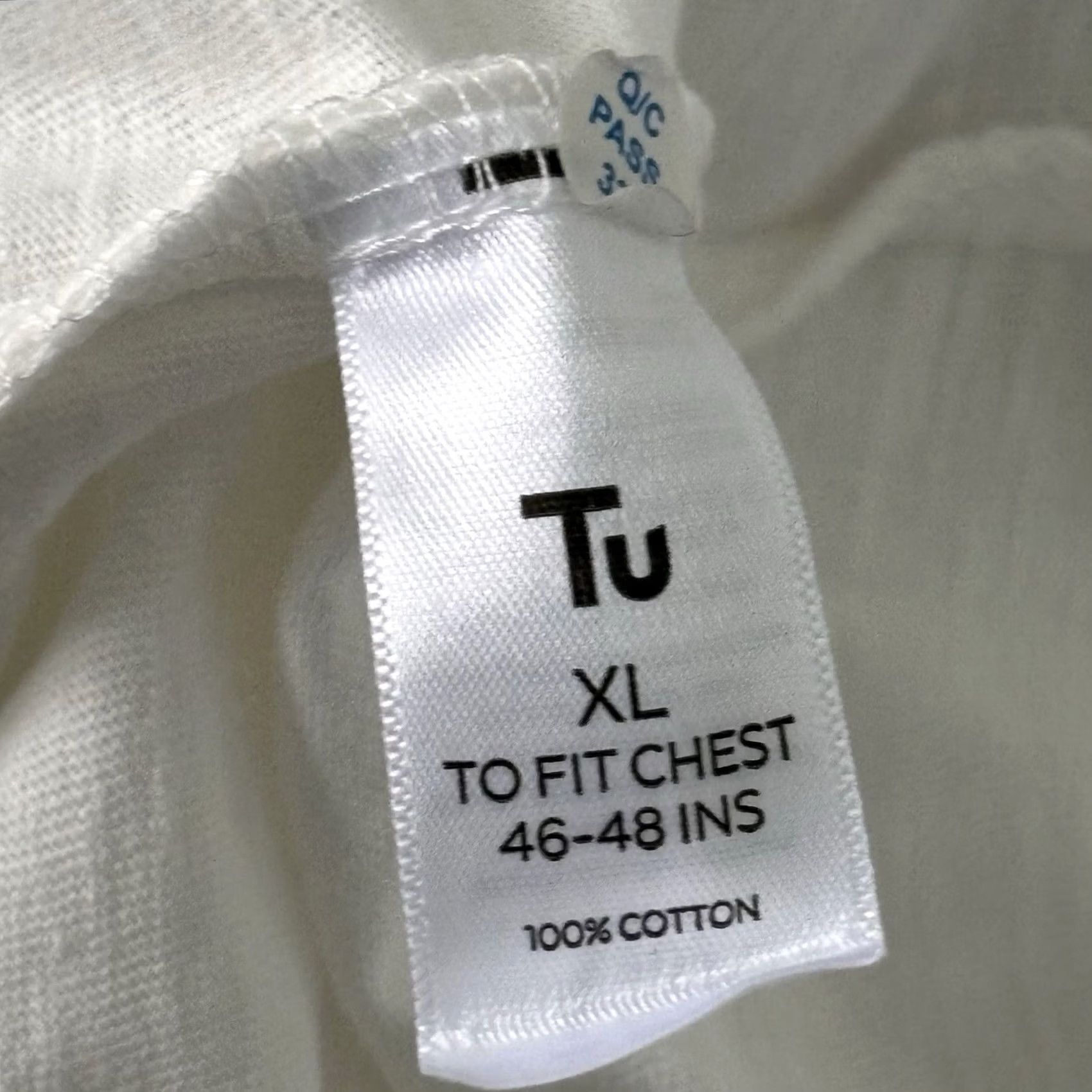 Vintage TU Christmas T Shirt XL Mens Cream Snow Must Go On BNWT New With Tags Crew Neck Short Sleeve Cotton Snowman Xmas Shirt Size US XL / EU 56 / 4 - 6 Thumbnail