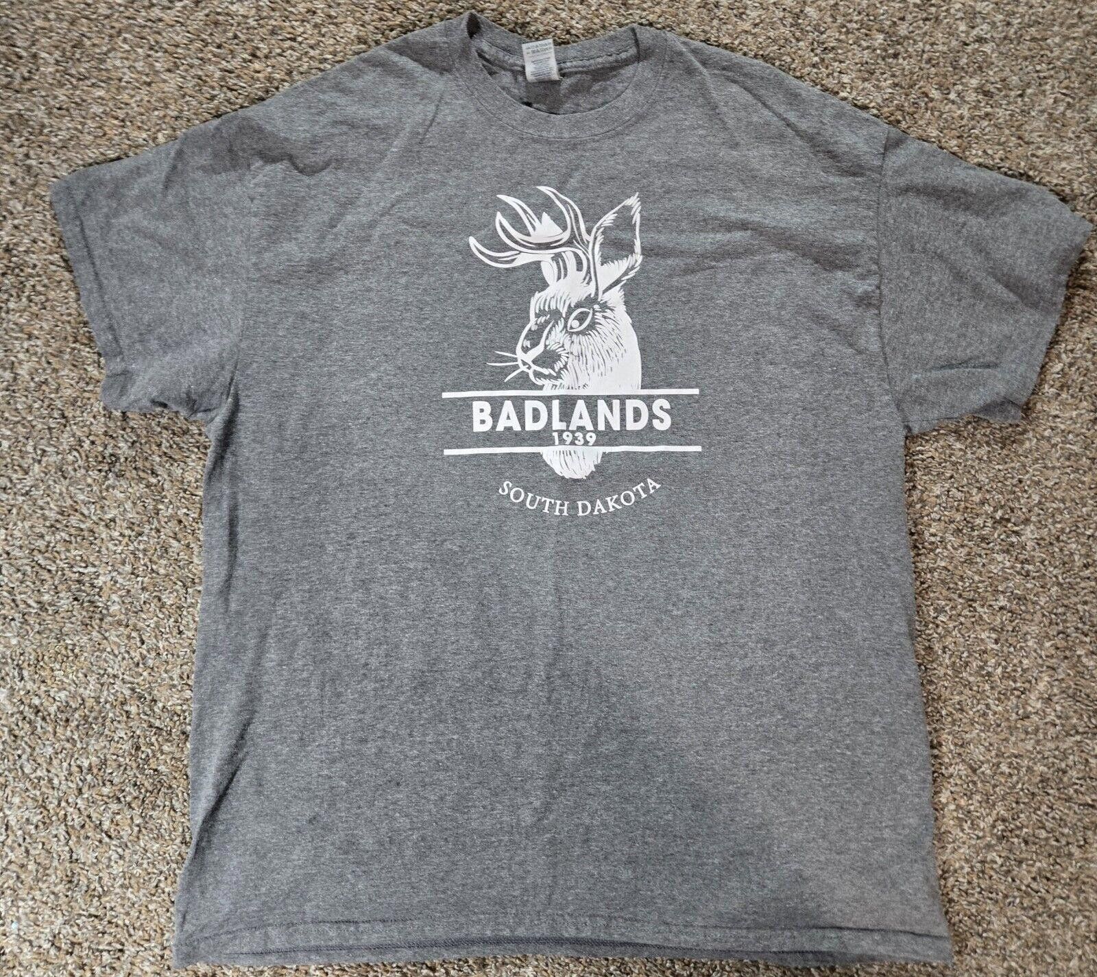 Gildan Gray Badlands South Dakota Jackalope TShirt Size XL Size US XL / EU 56 / 4 - 1 Thumbnail