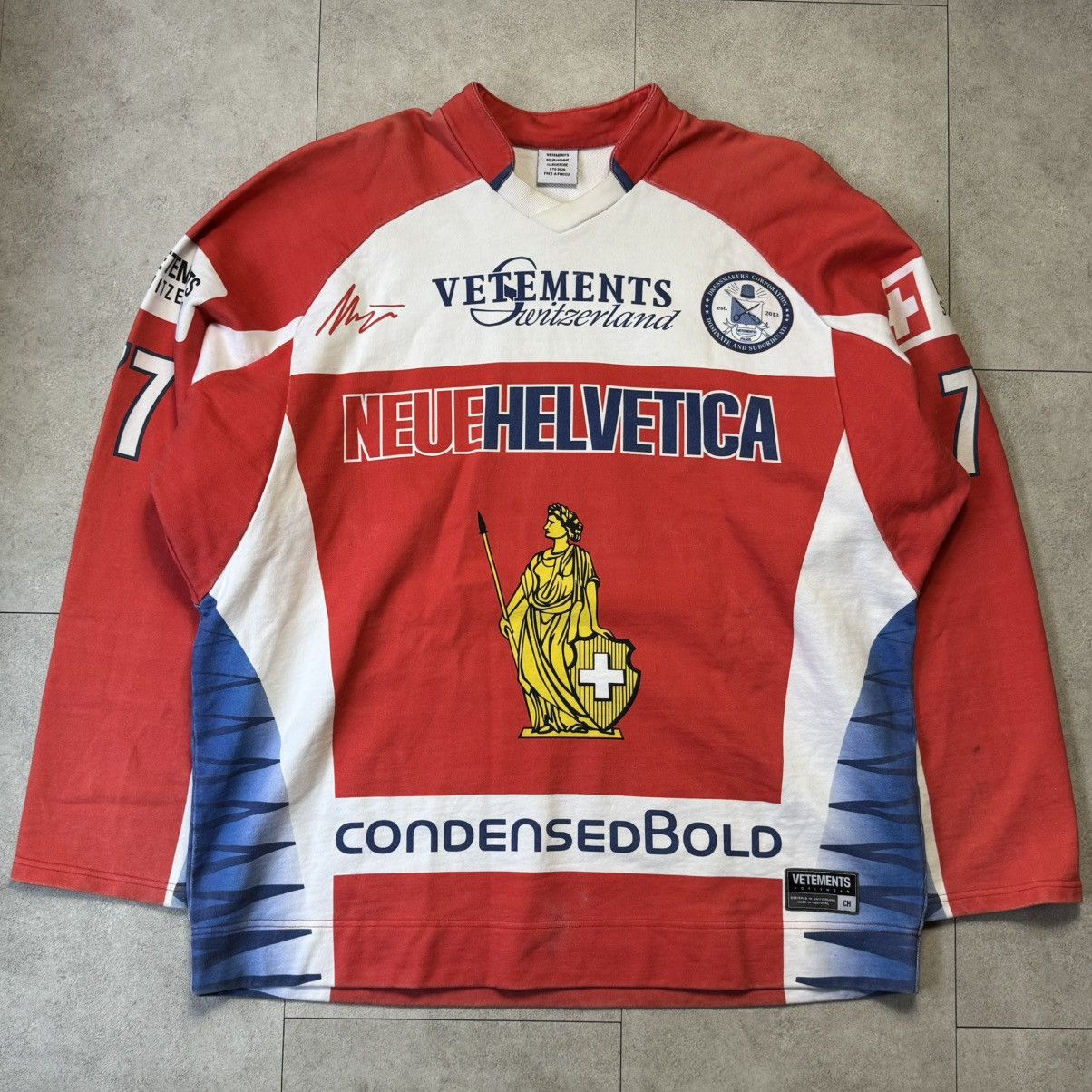 Vetements Vetements Helvetica Racing Logo Oversized Hockey Jersey Size US XS / EU 42 / 0 - 1 Thumbnail