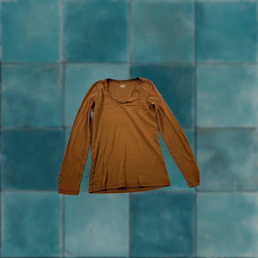 J.Crew J.Crew Shirt Womens Small Brown Perfect Fit V Neck Long Sleeve Cotton Tee Top Size S / US 4 / IT 40 - 1 Thumbnail