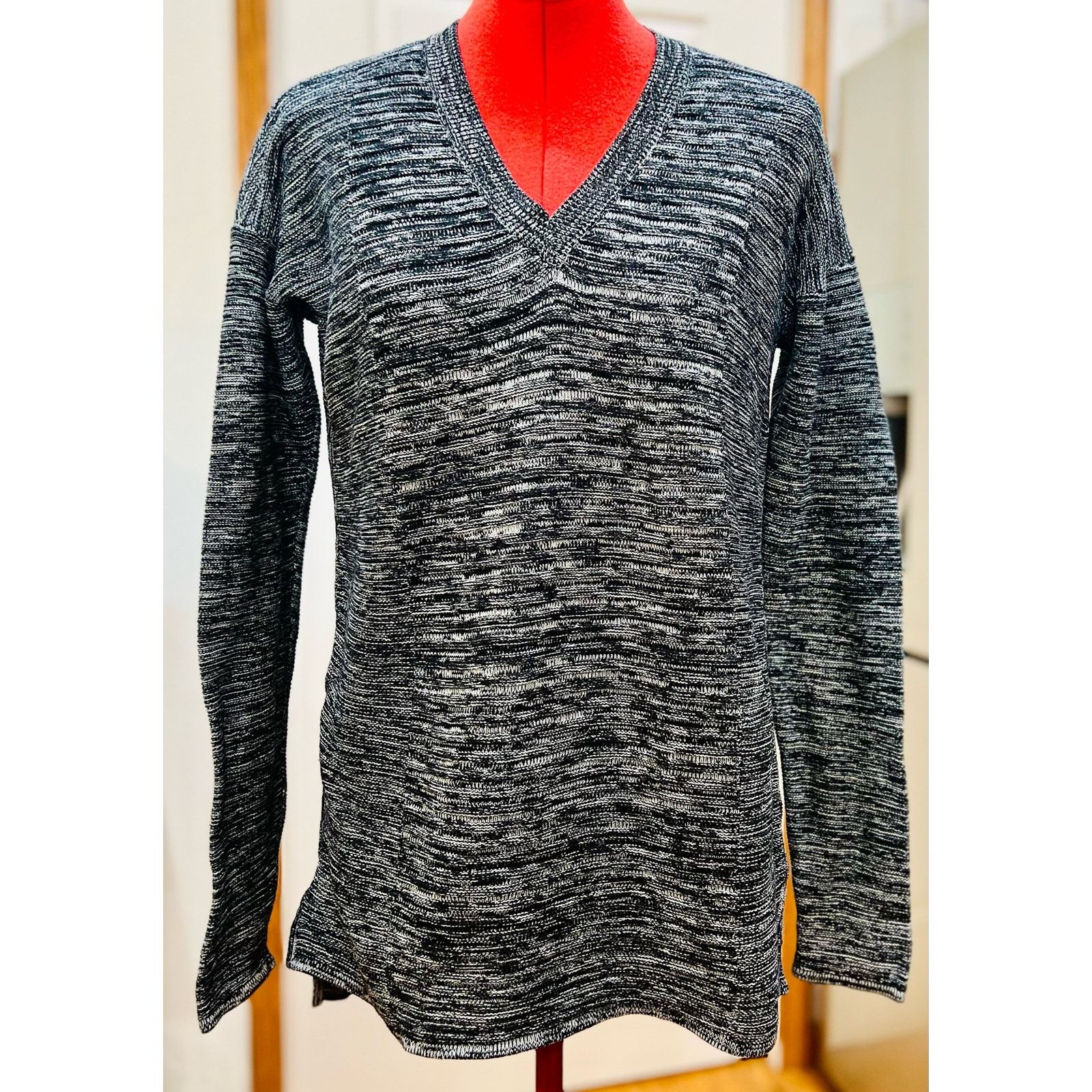 Other Ellen Tracy black & white marled pullover tunic sweater - Lg Size L / US 10 / IT 46 - 1 Thumbnail
