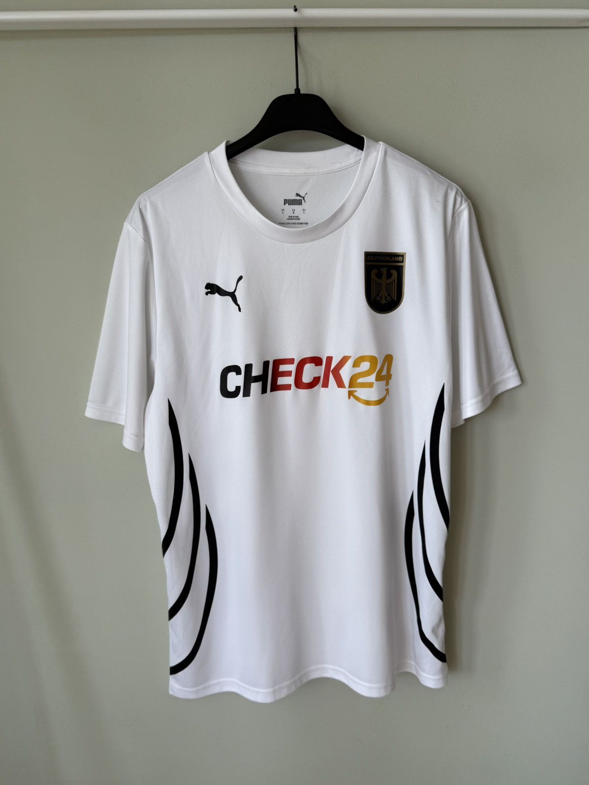 Puma Puma Deutschland Germany soccer jersey tshirt national team Size US L / EU 52-54 / 3 - 1 Thumbnail