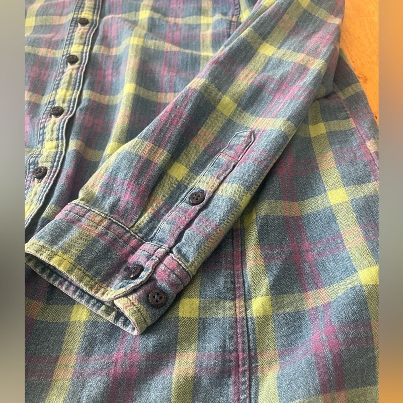 Orvis Orvis long sleeve button up plaid shacket. Size Large Size L / US 10 / IT 46 - 4 Thumbnail