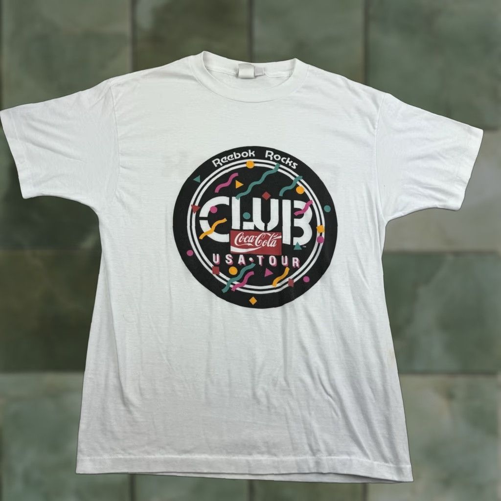 Reebok VINTAGE Reebok Shirt Adult L White 90s Coca Cola Club Tour Men Mens Size L Small stain pilling Size US L / EU 52-54 / 3 - 1 Thumbnail