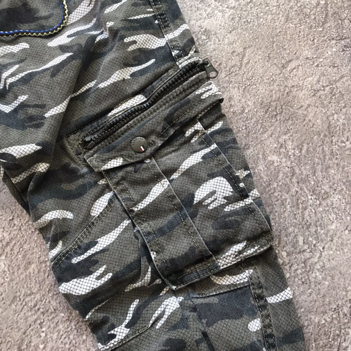 Vintage Vintage 90s Baggy Camo Cargo Pants Parachute Grunge Faded 28 Size US 28 / EU 44 - 4 Thumbnail