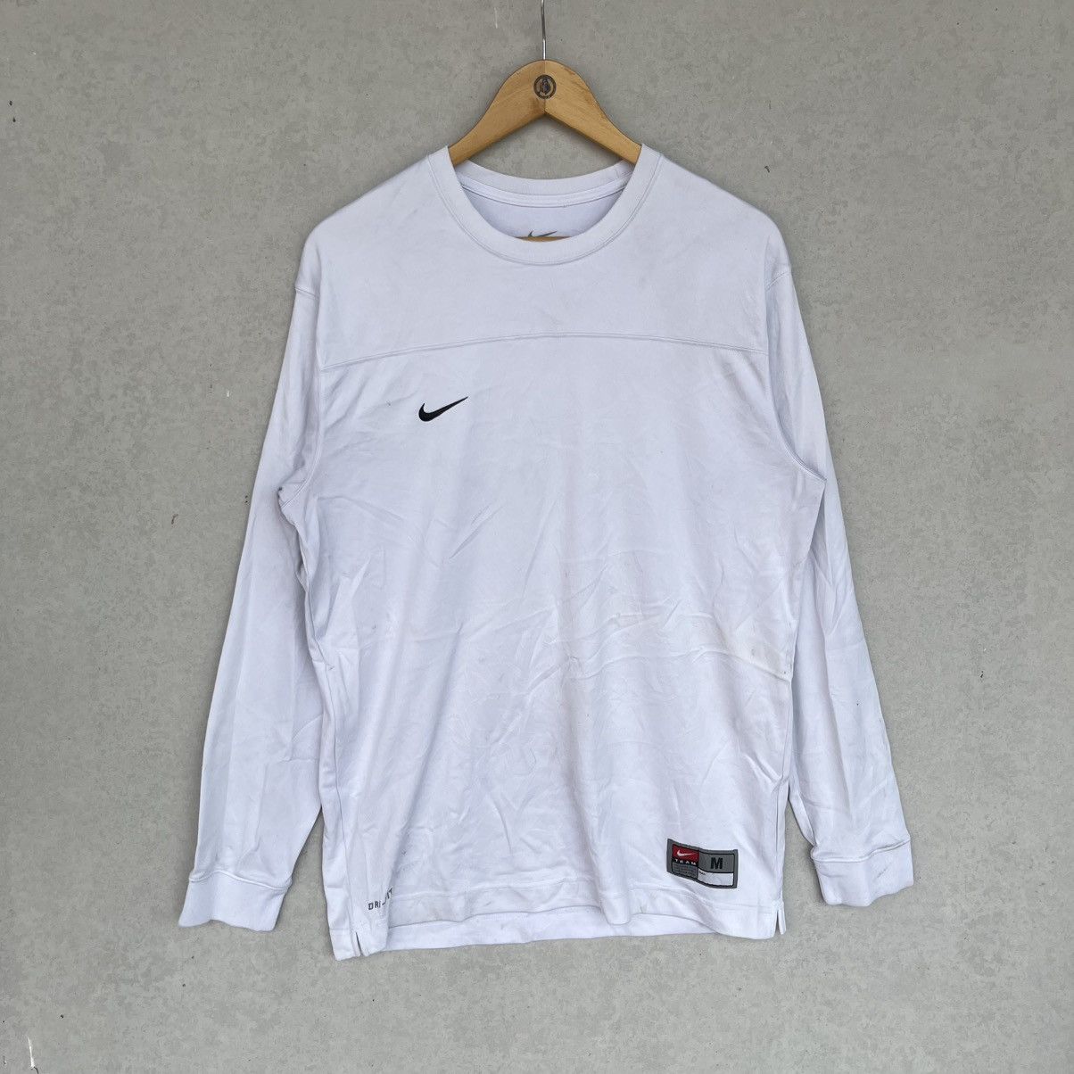 Other Vintage Nike Small Embroidered White Long Sleeve Top Size M Size US M / EU 48-50 / 2 - 1 Thumbnail