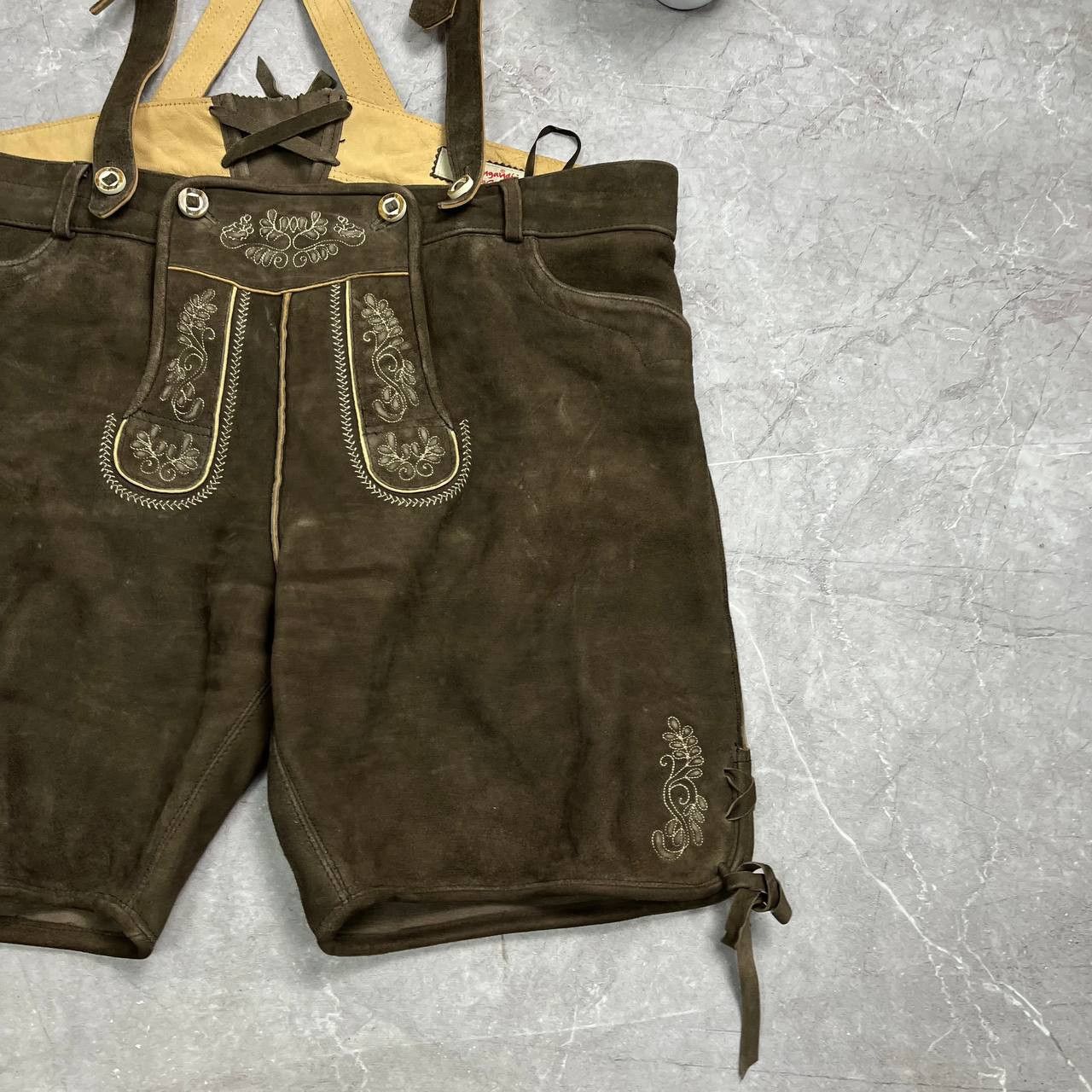 Japanese Brand Vintage Brown Cowboy's Shorts Octoberfest Bavarian Costume Size US 33 - 21 Thumbnail