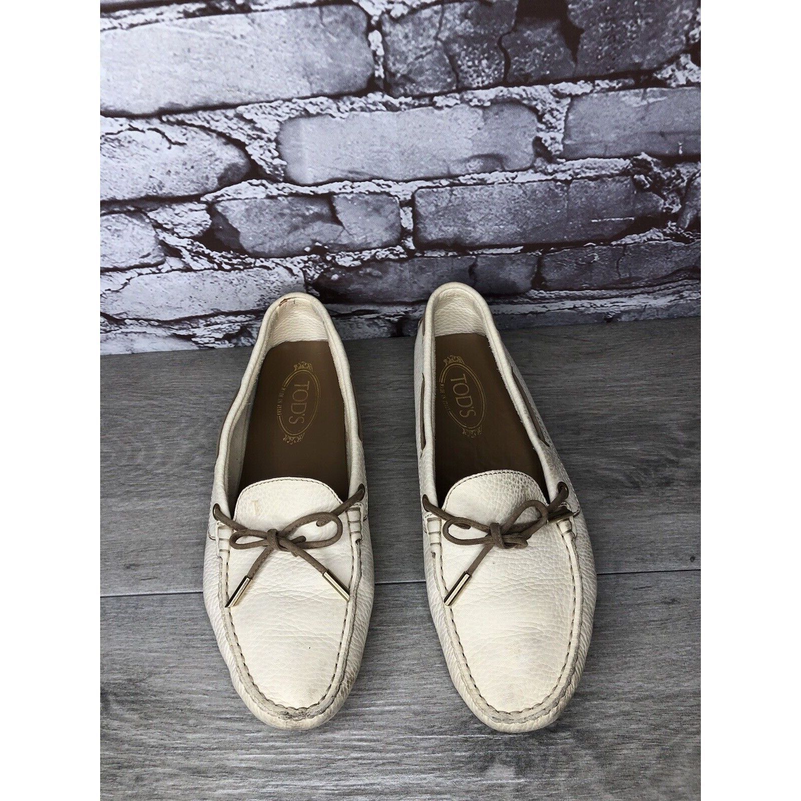 Tod's Tod’s Ivory Cream Leather Gommino Driving Moccasin Shoes Wom Size US 9.5 / IT 39.5 - 20 Thumbnail