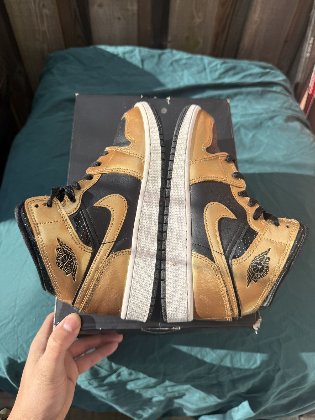 Jordan Brand Jordan 1 Mid Black Gold Size US 6.5 / IT 36.5 - 5 Thumbnail