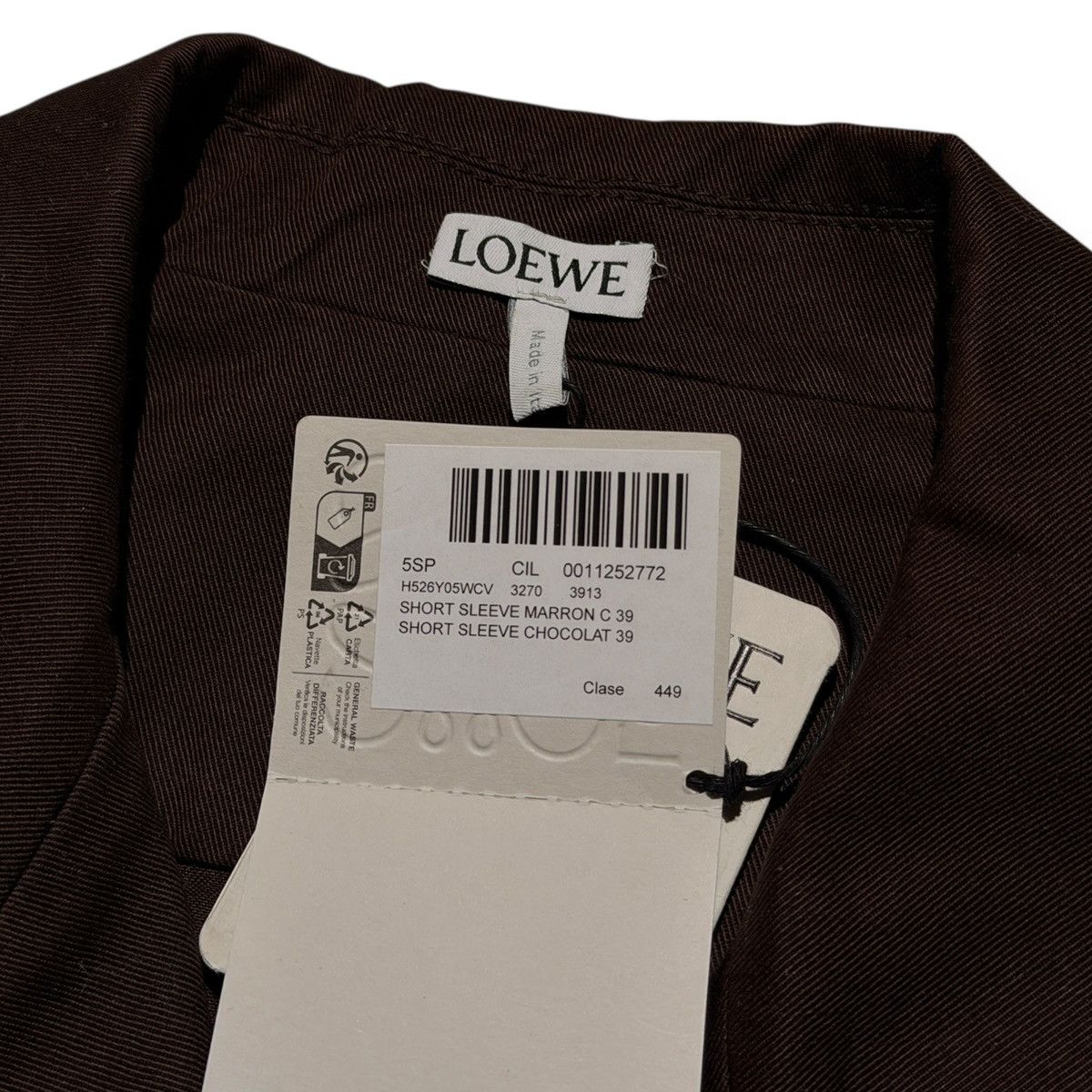 Loewe $1,300 boxy logo button up Size US M / EU 48-50 / 2 - 4 Thumbnail