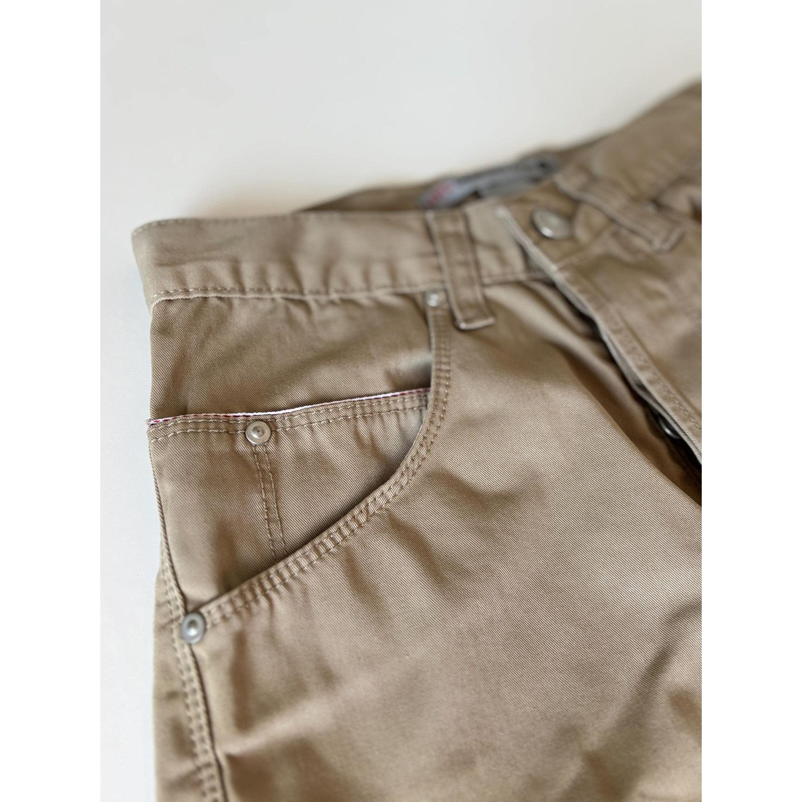 Levi's × Levi's Vintage Clothing Vintage Levi’s Engineered Cinch Back Khaki Shorts W27 Rare Size US 27 - 7 Thumbnail