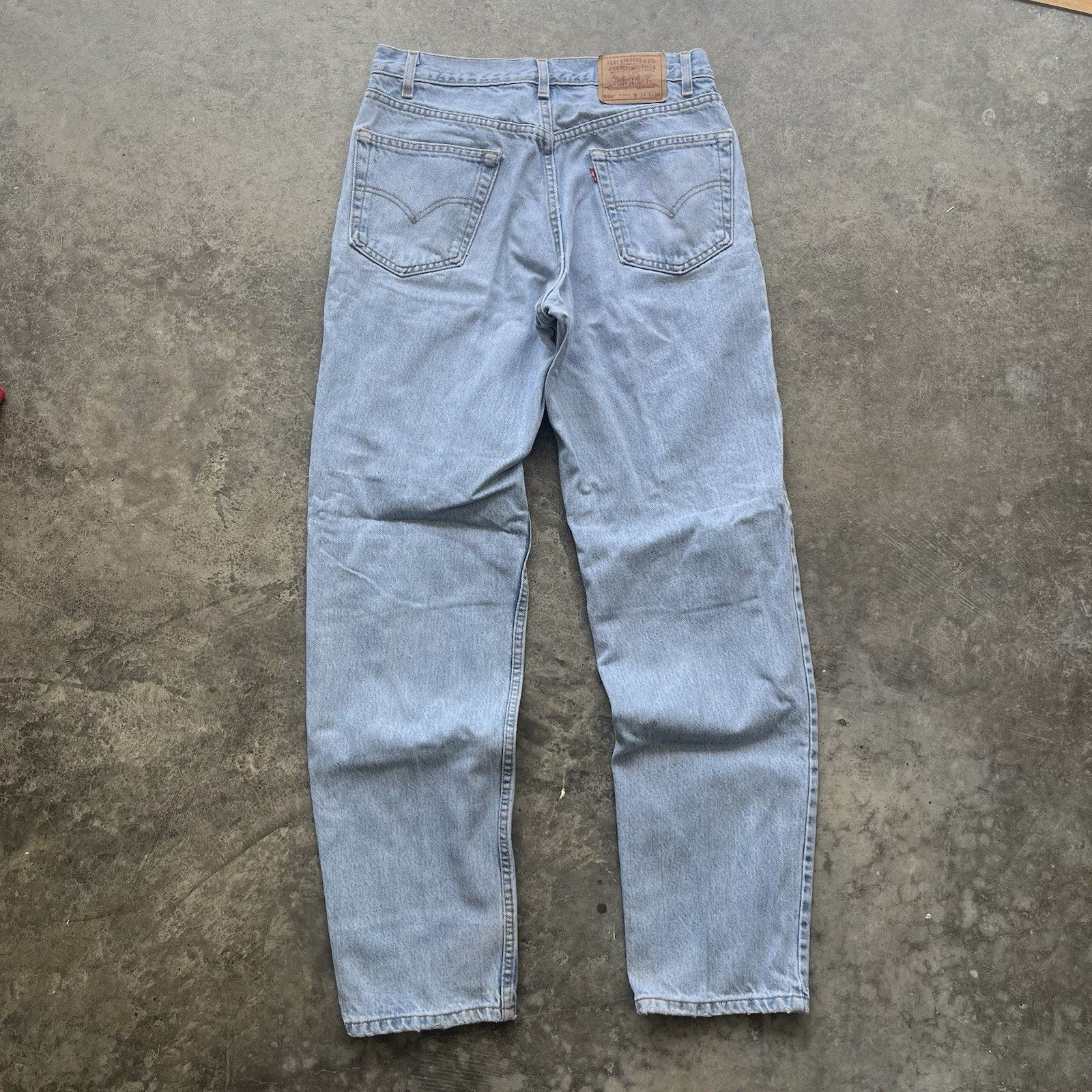Levi's Vintage Levi’s 550 Jeans Mens 32 X 34 Light Wash Denim Relax Size US 32 / EU 48 - 1 Thumbnail