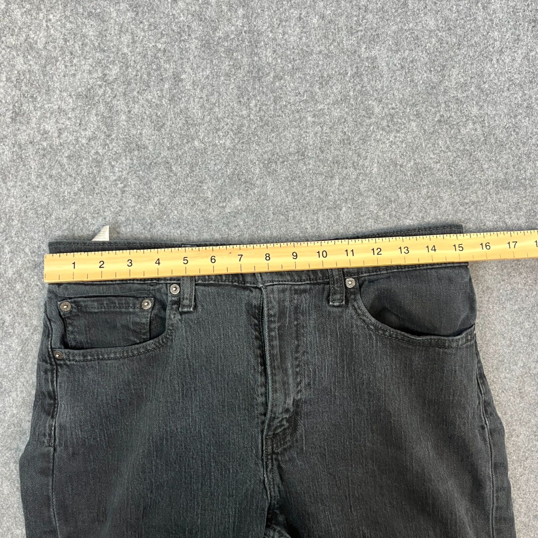 Levi's Levi's Jeans Slim Tapered 32 30 Dark Wash Grey Stretch Rinse Mens Denim 5-Pocket Zip Year 21st Century? Size US 32 / EU 48 - 6 Thumbnail