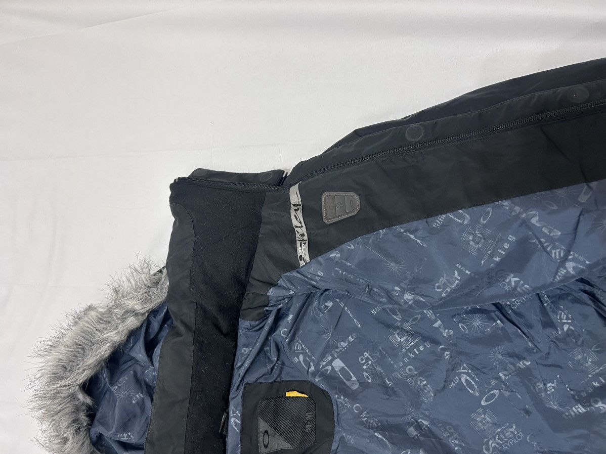 Oakley Vintage Oakley 2000s Factory Pilot Hydro Fuel 3 Puffer Parka Size US M / EU 48-50 / 2 - 12 Thumbnail