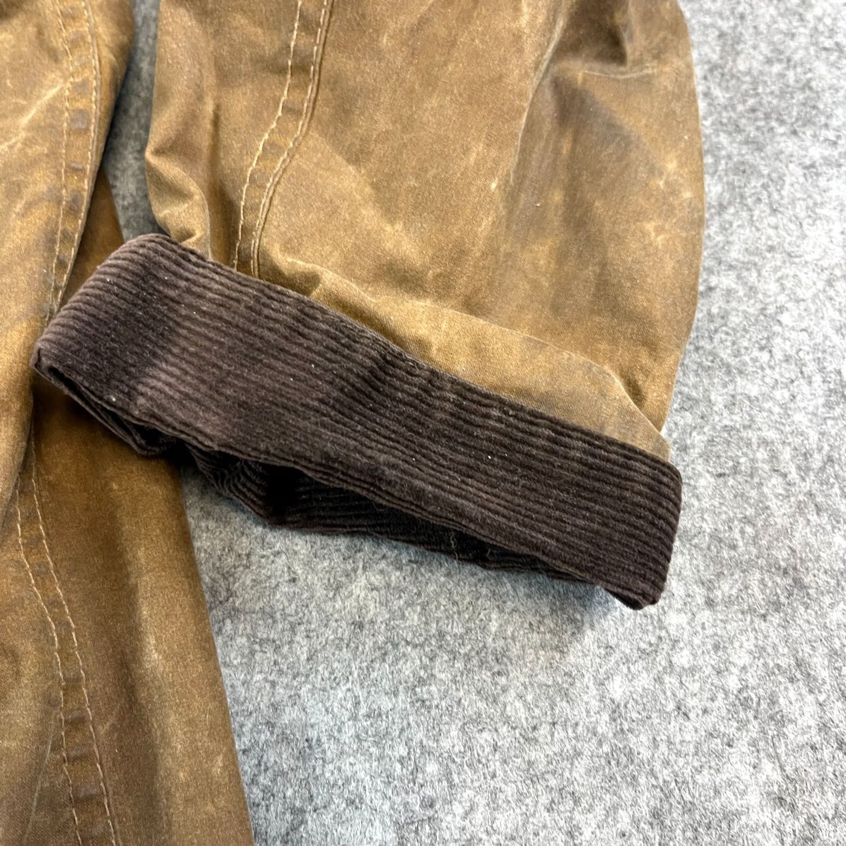 Barbour VTG Barbour L1905 Short Newmarket Wax Jacket UK 16 Tan Made in England Womens Size 38" / US 16 / IT 52 - 4 Thumbnail