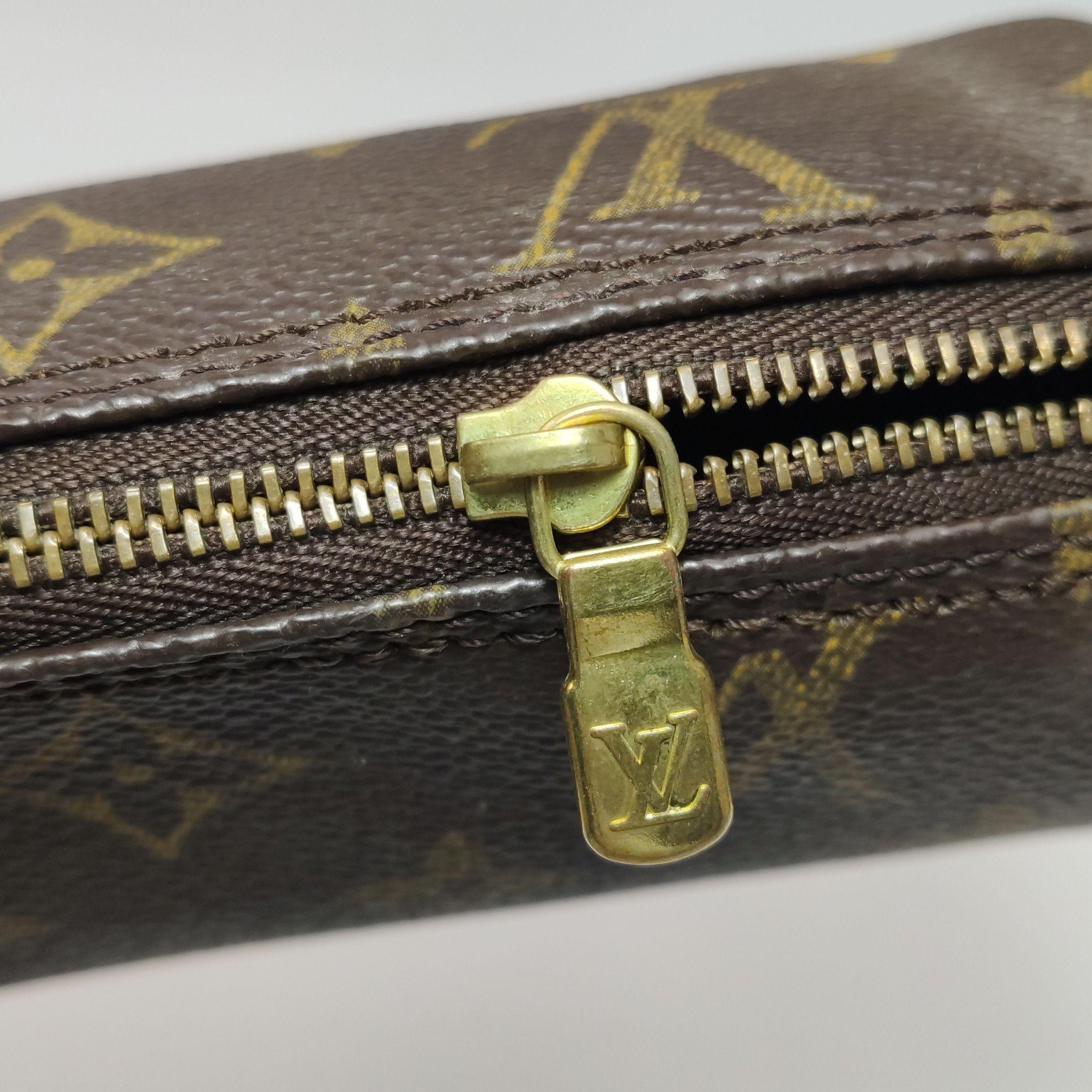 Louis Vuitton Louis Vuitton (LV) Papillon Mini Cowhide Monogram Printed D Size ONE SIZE - 4 Thumbnail