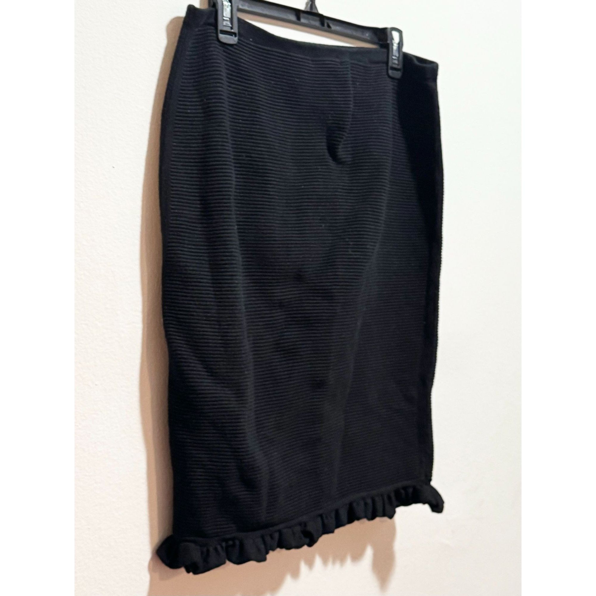 Other Max Studio Ribbed Ruffle Black Stretch Skirt Size L Size 28" / US 6 / IT 42 - 7 Thumbnail