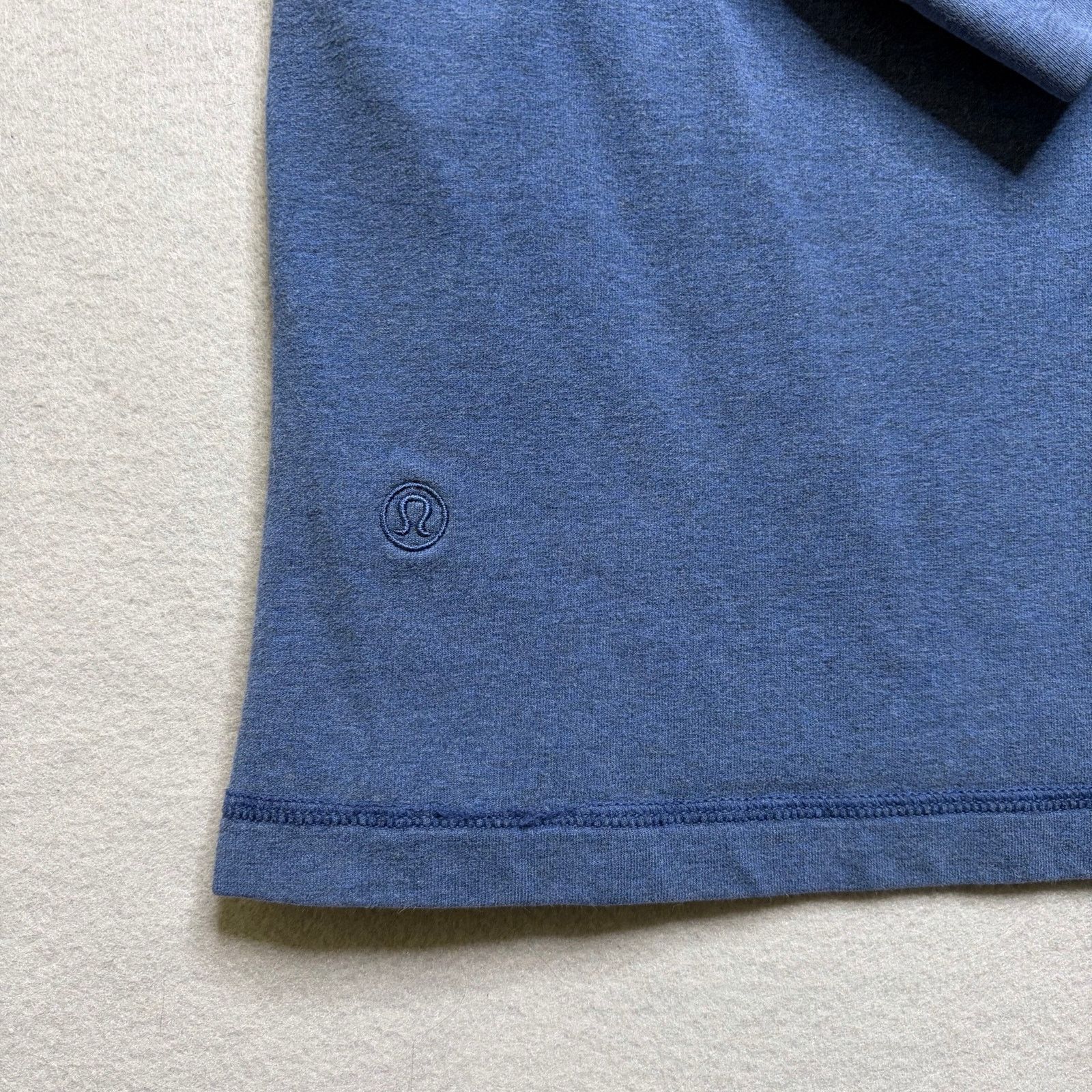 Lululemon Lululemon Men’s Blue Henley Pullover Long Sleeve Size M/L Size US L / EU 52-54 / 3 - 4 Thumbnail
