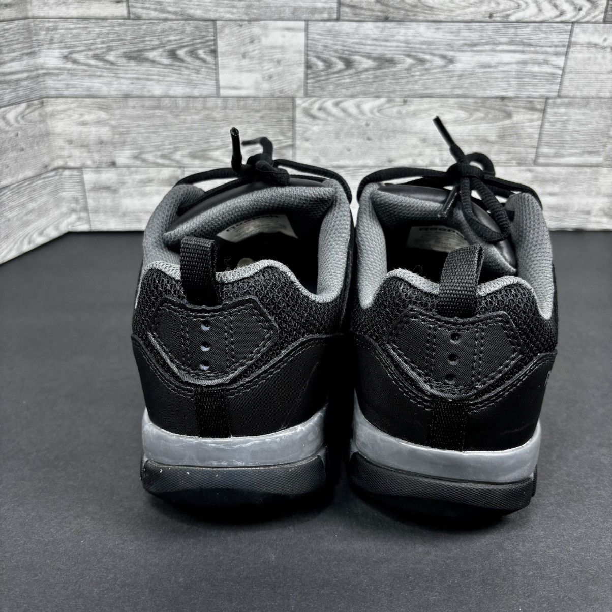 Reebok REEBOK MEN'S ATHLETIC SHOE BLACK WITH GREY TRIM RB4015 Size US 7 / EU 40 - 5 Thumbnail
