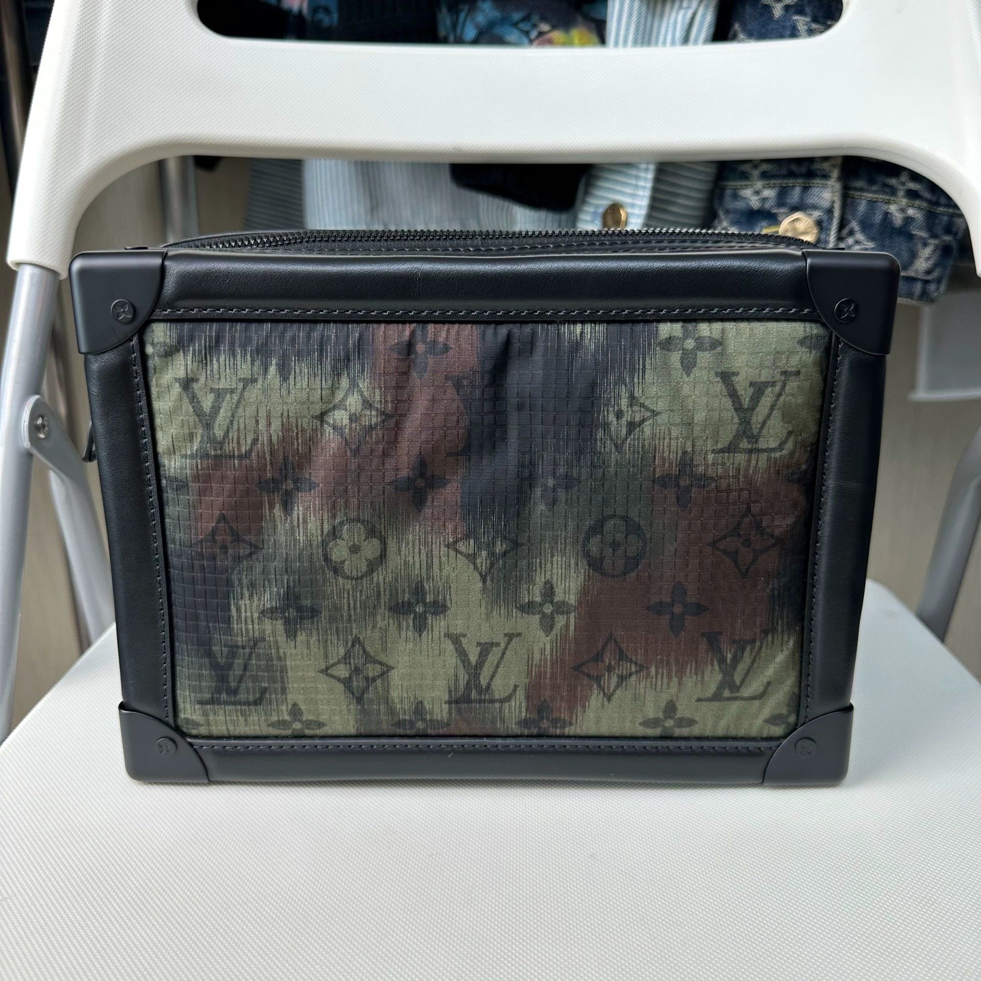 Louis Vuitton Louis Vuitton Soft Trunk Camo Chain Bag Size ONE SIZE - 2 Thumbnail