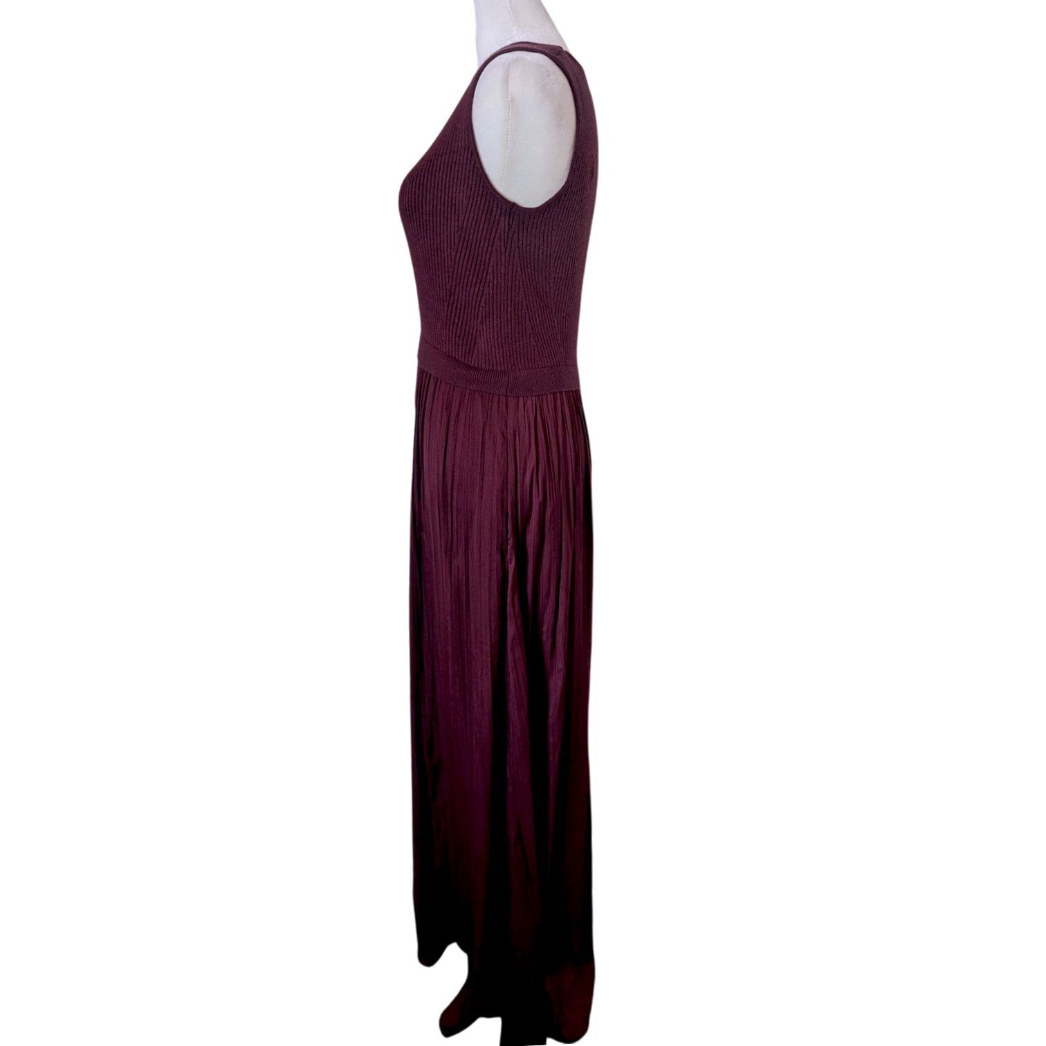 Other Taylor Twofer Burgundy Knit Satin Pleated Maxi Dress S Size S / US 4 / IT 40 - 3 Thumbnail